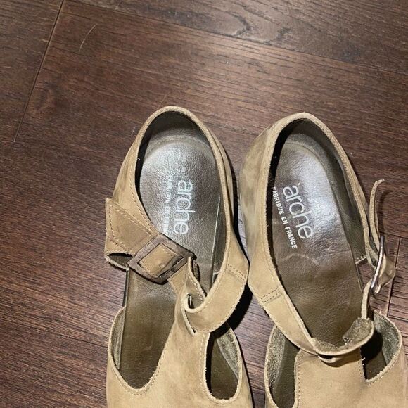 Arche Wedge T Strap Shoe - Picture 7 of 9